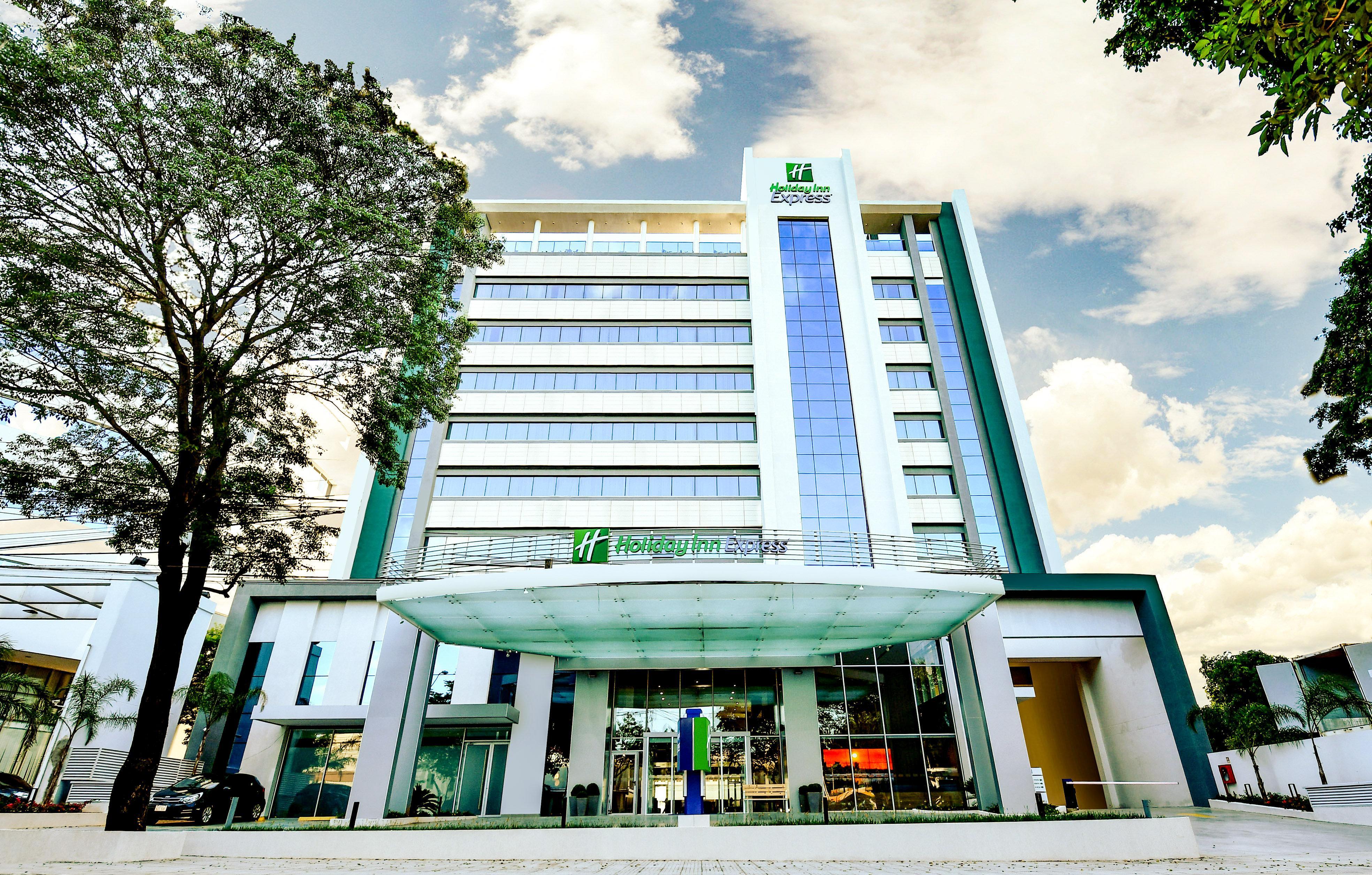 Holiday Inn Express Asuncion Aviadores , An Ihg Hotel Exterior foto